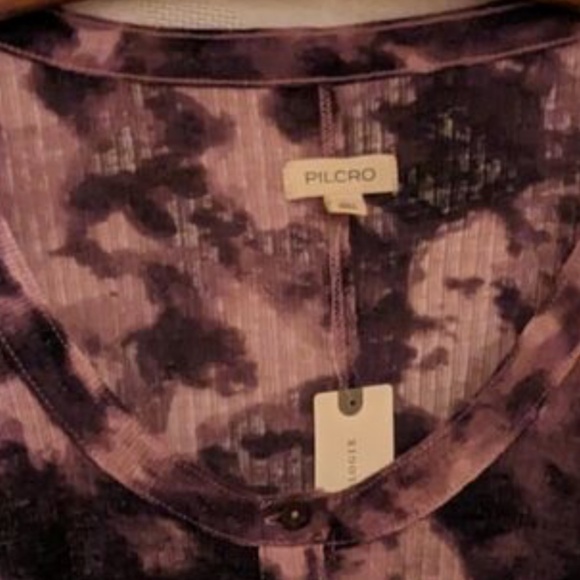 Brand New Angie Ribbed Tissue Henley Too By Pilcro - Picture 7 of 11
